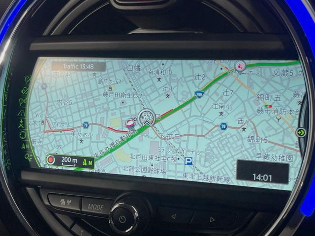 �������i�r:��̊��̂���i�r�́A����������ԓ������o���Ă���܂��B�I�[�f�B�I�@�\���[�����Ă���܂��̂ŁA�^�]�����y���߂܂���