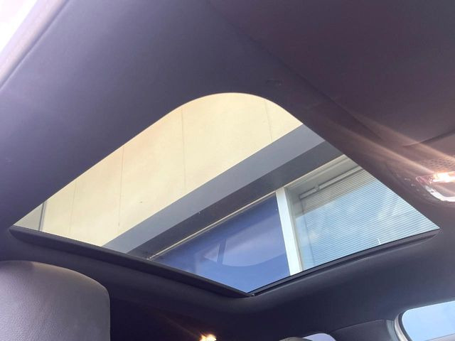 ���p�m���~�b�N�X���C�f�B���O���[�t::�唗�͂̃p�m���}���[�t�́A�㕔���Ȃɂ܂ő����Ă���A�J���I�ȋ�Ԃ����y���݂��������܂��B