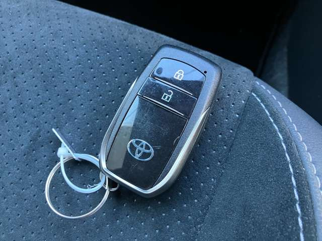 ���L�[�t���[�V�X�e���������R���L�[���g�т��Ă���΃L�[���|�P�b�g�Ȃǂ���o���Ȃ��Ă��h�A�̎{���E��������уG���W���n�����o���܂�!