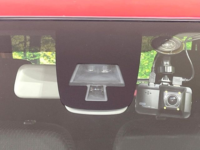 �y�X�Y�L �Z�[�t�e�B�T�|�[�g�z���s���ɑO���̎ԗ�����F�����A�Փ˂������Ȏ��͌x��ƃu���[�L�ŏՓˉ���Ɣ�Q�y�����A�V�X�g�B�����S�Ƀh���C�u�����y���݂��������܂��B