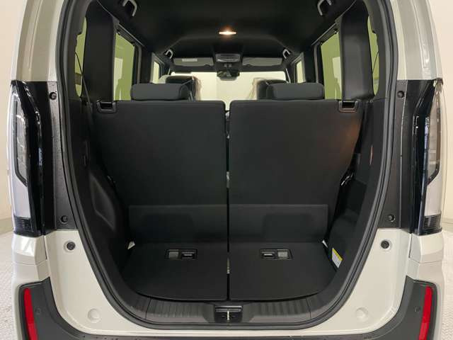 広々とした空間で、手軽にお荷物を出し入れ可能です!!