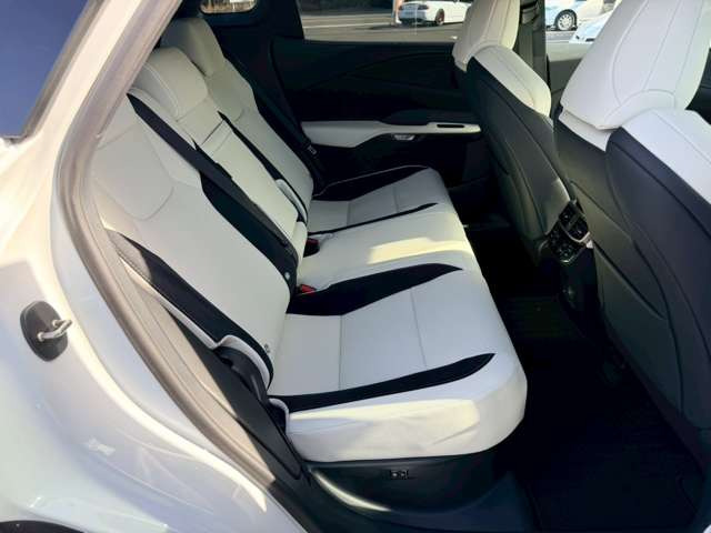 �C�ɂȂ邨�Ԃ�����܂�����E�̓d�b�ԍ����璼�ڂ��X�ɂ��₢���킹���������B�x�����@����ԗ����A��Ԃ܂łȂ�ł������������Ē����܂��B�X�^�b�t�ꓯ���A�����҂����Ă���܂��B