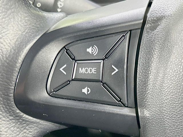 �y�X�e�A�����O�X�C�b�`�z�^�]���A�O������ڐ������炷���ƂȂ��A�I�[�f�B�I���̑��삪�\�ȕ֗��@�\!���S&���K�ȃh���C�u�����o���Ă���܂���