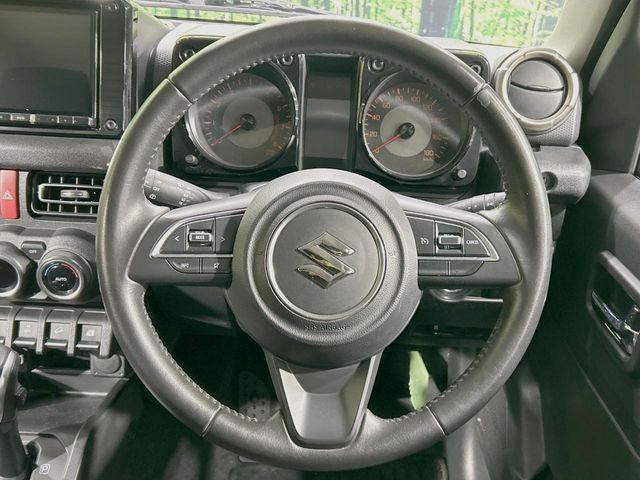 �y�����v�����X�e�A�����O�z�㎿�Ȋv���g�p���邱�ƂŁA��ɂ����������݂ƂĂ��^�]���₷���n���h���ł���