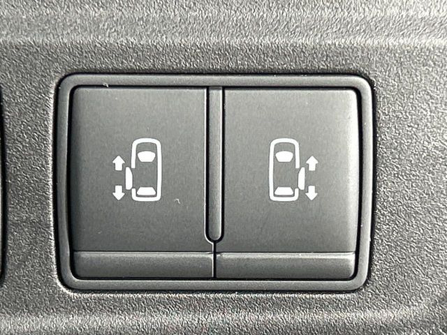 �y�n���Y�t���[�@�\�t�������p���[�X���C�h�h�A�z�X���C�h�h�A�̉��ɑ�������Ă��������ƁA�����I�ɃX���C�h�h�A���J���܂�!�ו��ŗ��肪�ӂ���������Ԃł��A�h�A�̊J���ł��ĂƂ��Ă��֗�!