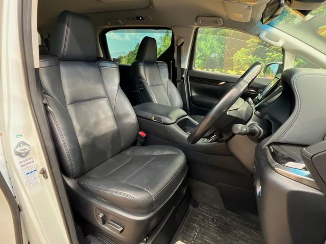 �^�]�Ȃ܂��ɂ͏\���ȃX�y�[�X������A�啿�ȕ��ł��������^�]���Ă�����������ł��B