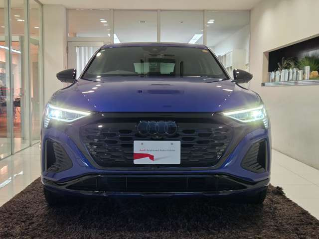 Q8スポーツバック e-tron55 クワトロ Sライン 4WD
