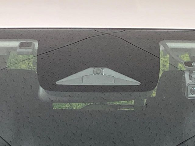 �y�z���_�Z���V���O�z���s���ɑO���̎ԗ�����F�����A�Փ˂������Ȏ��͌x��ƃu���[�L�ŏՓˉ���Ɣ�Q�y�����A�V�X�g�B�����S�Ƀh���C�u�����y���݂��������܂��B