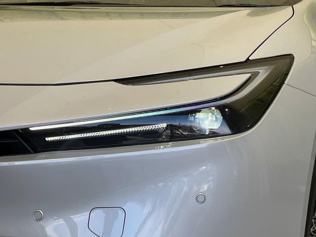 �yLED�w�b�h���C�g�z���V����ԑ��s�����ǍD�Ȏ��E���m�ۂ����S���ĉ^�]�ł��鍂�P�xLED�w�b�h���C�g�𑕔�!�_�����x�������A����d�͂��}�����Ă��܂��B