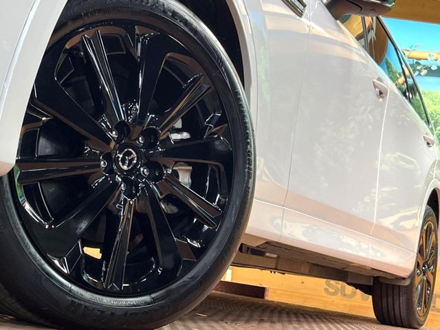 �y����20�C���`�A���~�z�C�[���z�O�ςɃ}�b�`���������A���~�z�C�[���𑕒����Ă���܂��B�e��ЊO�A���~�z�C�[����A�X�^�b�h���X�^�C�����戵�����Ă���܂��B���񂲑��k����������