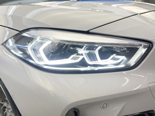 ��LED�w�b�h���C�g:��ԑ��s�����ǍD�Ȏ��E���m�ۂ����S���ĉ^�]�ł��鍂�P�xLED�w�b�h���C�g�𑕔�!�_�����x�������A����d�͂��}�����Ă��܂��B