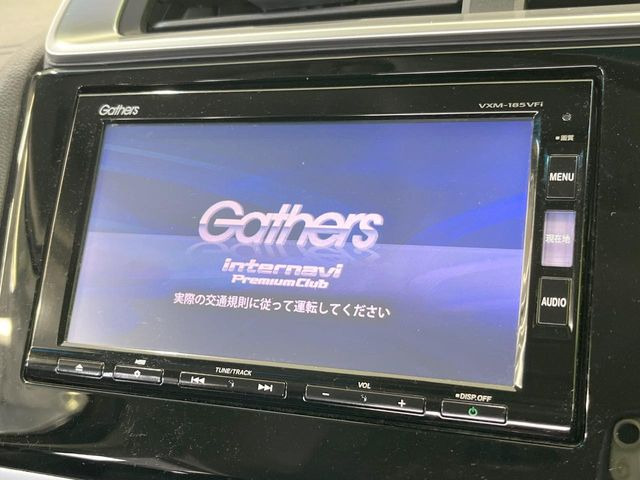 �y�����i�r�z�l�C�̏����i�r�𑕔����Ă���܂��B�i�r�̎g���₷���͂������A�I�[�f�B�I�@�\���[��!�L�����v�◷�s�͂������A�ʋ΂┃�����ȂǕ��i�̃h���C�u���y�����Ȃ�͂���