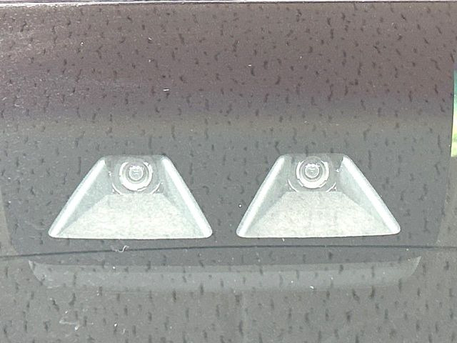 �y�X�}�[�g�A�V�X�g�z���s���ɑO���̎ԗ�����F�����A�Փ˂������Ȏ��͌x��ƃu���[�L�ŏՓˉ���Ɣ�Q�y�����A�V�X�g�B�����S�Ƀh���C�u�����y���݂��������܂��B