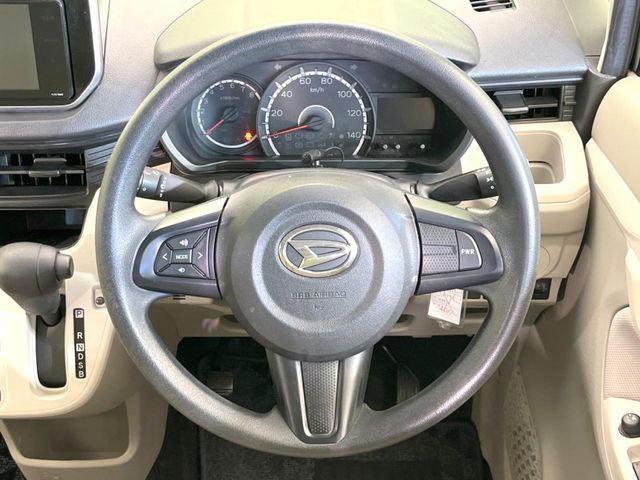 �y�X�e�A�����O�X�C�b�`�z�^�]���A�O������ڐ������炷���ƂȂ��A�I�[�f�B�I���̑��삪�\�ȕ֗��@�\!���S&���K�ȃh���C�u�����o���Ă���܂���