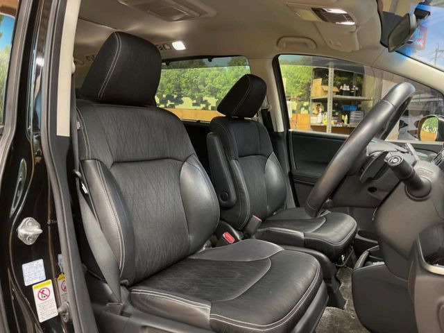 �y�n�[�t���U�[�V�[�g�z�������ƍ���S�n�𗼗������l�C�̃V�[�g���w�ʁE���ʂ̃t�@�u���b�N�f�ނ́A�ʋC���̗ǂ��⊊��ɂ����ɗD��Ă��܂��B�C���╞���ɍ��E���ꂸ���K�ɂ���肢�������܂��B