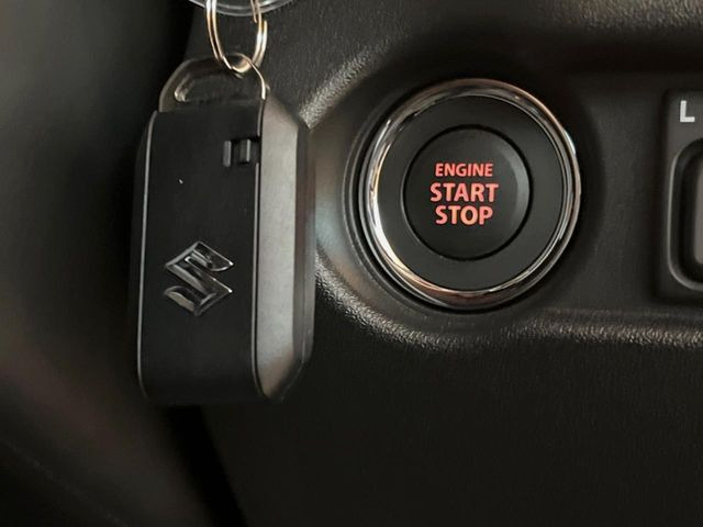 �y�L�[���X�X�^�[�g�V�X�e���z�J�o����|�P�b�g�ɓ��ꂽ�܂܂ł��h�A�̎{���E�������\�ȃX�}�[�g�L�[�𑕔��B�G���W���̃I���E�I�t�����J�M�����o���K�v����������Ƃ��Ă��֗��ł���