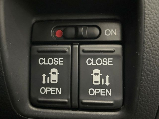 �y�����p���[�X���C�h�h�A�z�X�}�[�g�L�[��^�]�Ȃ̃X�C�b�`�Ō�ȗ����X���C�h�h�A�̊J���\���d��������͂����ăh�A���J����K�v�������A�����Ȃ��q�l�ł��ȒP�ɊJ���߂ł����K�ł���