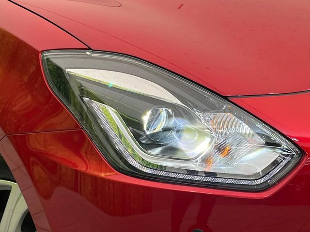 �yLED�w�b�h���C�g�z���V����ԑ��s�����ǍD�Ȏ��E���m�ۂ����S���ĉ^�]�ł��鍂�P�xLED�w�b�h���C�g�𑕔�!�_�����x�������A����d�͂��}�����Ă��܂��B