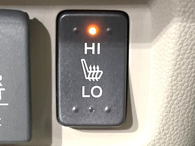 �y�V�[�g�q�[�^�[�z�������ɏd�󂷂�V�[�g�q�[�^�[!�G�A�R����葁�����܂��Ă����̂Ŋ�����̐l�����S�ł��ˁ�G�A�R���̉����͊������邩����A�Ƃ������ɂ����������߂ł��B