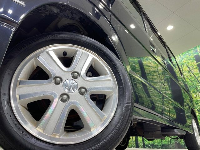 �y����14�C���`�A���~�z�C�[���z�O�ςɃ}�b�`���������A���~�z�C�[���𑕒����Ă���܂��B�e��ЊO�A���~�z�C�[����A�X�^�b�h���X�^�C�����戵�����Ă���܂��B���񂲑��k����������