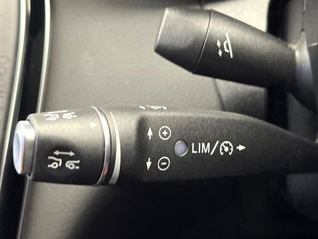 ���f�B�X�g���j�b�N�v���X:�s�s�A�x�O�A�������H�Ȃǂ̑��s���ɁA�X�e���I�}���`�p�[�p�X�J�����ƃ��[�_�[�Z���T�[�ɂ��A�O���Ԃ�F�����đ��x�ɉ������Ԋԋ������ێ����鎟����̃N���R��!