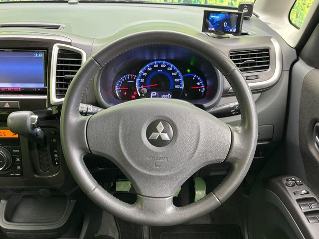 �y�����v�����X�e�A�����O�z�㎿�Ȋv���g�p���邱�ƂŁA��ɂ����������݂ƂĂ��^�]���₷���n���h���ł���