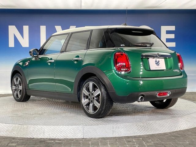 �������t�т̕ۏ؂̑��A���S�̍Œ�3�N�E���s�������ۏ�(�L��)�����p�ӁB�A���Ԃ����S���Ă��y���݂���������l�A�ۏؓ��e���[���͂������A�����_��&�I�C�������⃍�[�h�T�[�r�X���t�т��Ă���܂��B