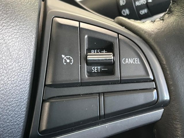 �y�N���[�Y�R���g���[���z�������H�����N���N���s�B�A�N�Z���𗣂��Ă���葬�x�ő��s���ł��A�������^�]���̕��S���y��!�����E�������ȒP�ȃX�C�b�`����Œ����ł��܂��B