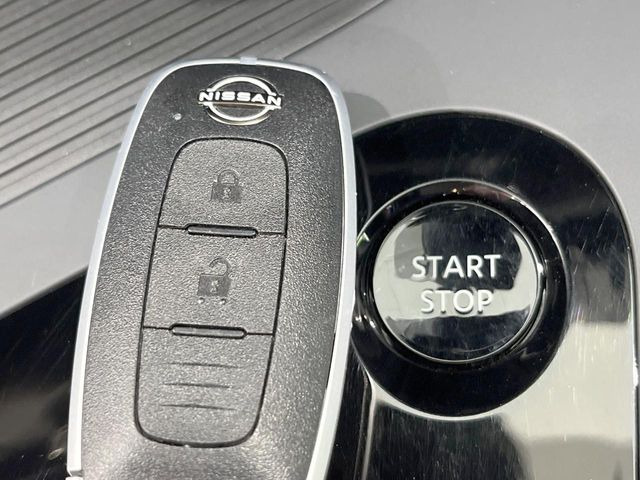 �y�C���e���W�F���g�L�[�z�J�o����|�P�b�g�ɓ��ꂽ�܂܂ł��h�A�̎{���E�������\�ȃX�}�[�g�L�[�𑕔��B�G���W���̃I���E�I�t�����J�M�����o���K�v����������Ƃ��Ă��֗��ł���