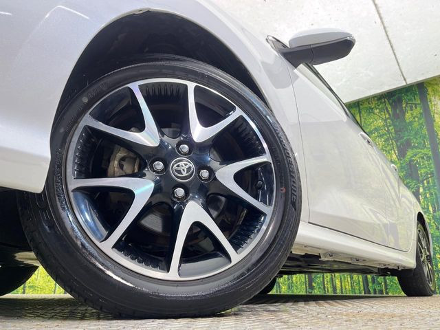 �y�����I�v�V����16�C���`�A���~�z�C�[���z�����I�v�V�����z�C�[���𑕒��B���s���\�̌���ɉ����A�O�ς����X�^�C���b�V���ɂȂ��Ă��܂��B