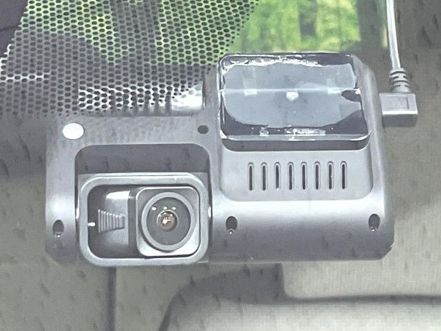 �y�h���C�u���R�[�_�[�z���S�E���S�ȃJ�[���C�t�ɕK�{�̃h���C�u���R�[�_�[�𑕔�!���s���͂������A������^�]�⎖�̂ɑ��������ۂ̏󋵂��f���ŋL�^���A����̃��X�N�ɔ����܂��B