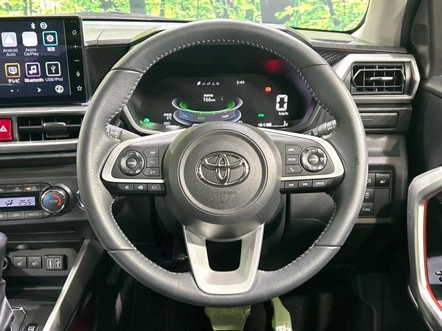 �y�����v�����X�e�A�����O�z�㎿�Ȋv���g�p���邱�ƂŁA��ɂ����������݂ƂĂ��^�]���₷���n���h���ł���