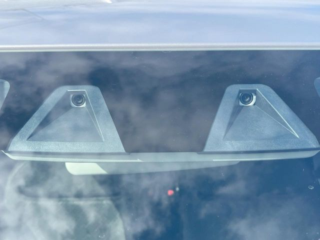 �y�X�Y�L �Z�[�t�e�B�T�|�[�g�z���s���ɑO���̎ԗ�����F�����A�Փ˂������Ȏ��͌x��ƃu���[�L�ŏՓˉ���Ɣ�Q�y�����A�V�X�g�B�����S�Ƀh���C�u�����y���݂��������܂��B