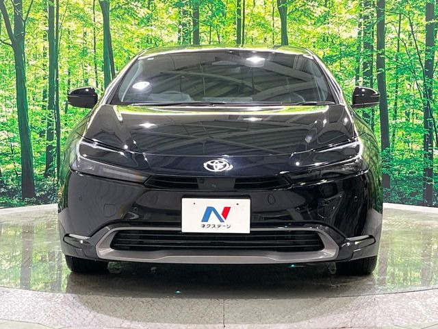 ��D�]�𒸂��Ă���܂��{�f�B�R�[�g���D�]��t���B�������x�̃K���X�疌�ŝ����͂������A�㎿�ȃc���E����������B���O����_���J�����؂Ȉ��Ԃ�ی삵�A�F�����E�򉻂�h�~�B