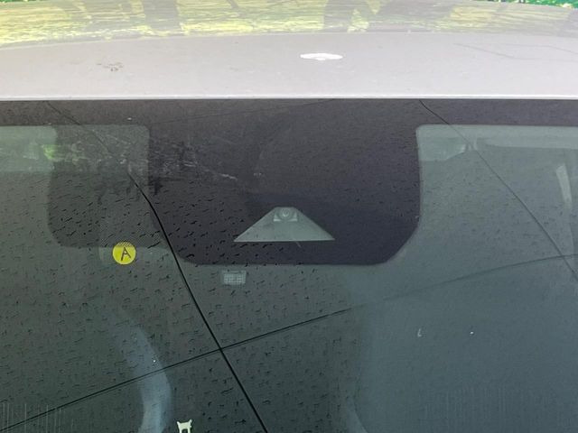 �y�C���e���W�F���g�G�}�[�W�F���V�[�u���[�L�z�t�����g�J�����őO���̎ԗ�����s�҂����m�B�Փ˂������Ȏ��͏Փ˔�Q�y���u���[�L���쓮�A�Փˉ�����T�|�[�g�B�����S�Ƀh���C�u�����y���݂��������܂��B