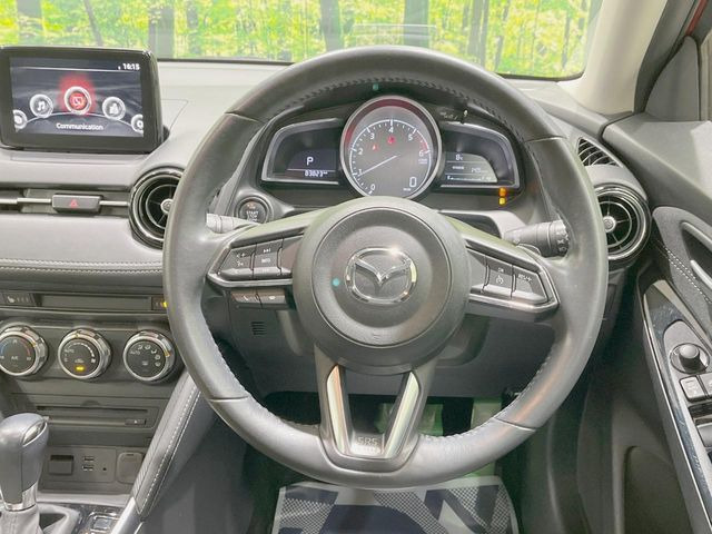 �y�����v�����X�e�A�����O�z�㎿�Ȋv���g�p���邱�ƂŁA��ɂ����������݂ƂĂ��^�]���₷���n���h���ł���