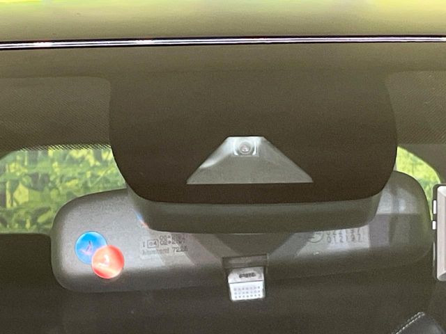 �y�g���^�Z�[�t�e�B�Z���X�z���s���ɑO���̎ԗ�����F�����A�Փ˂������Ȏ��͌x��ƃu���[�L�ŏՓˉ���Ɣ�Q�y�����A�V�X�g�B�����S�Ƀh���C�u�����y���݂��������܂��B