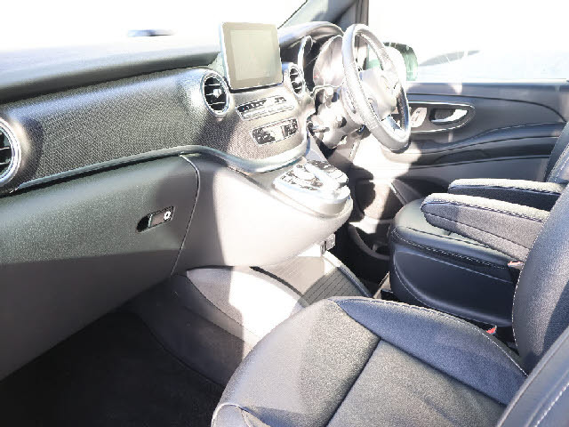 VクラスV220d スポーツ ロング