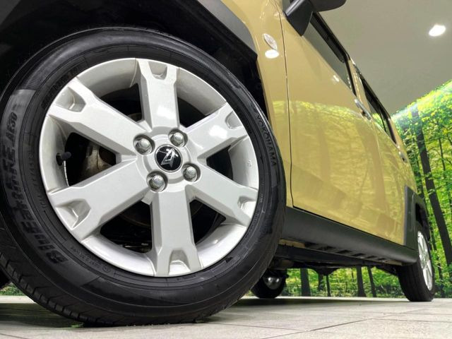 �y����15�C���`�A���~�z�C�[���z�O�ςɃ}�b�`���������A���~�z�C�[���𑕒����Ă���܂��B�e��ЊO�A���~�z�C�[����A�X�^�b�h���X�^�C�����戵�����Ă���܂��B���񂲑��k����������