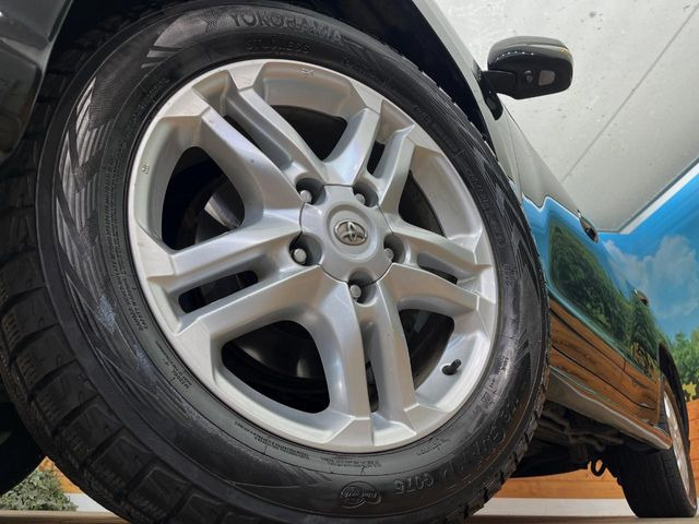 �y����20�C���`�A���~�z�C�[���z�O�ςɃ}�b�`���������A���~�z�C�[���𑕒����Ă���܂��B�e��ЊO�A���~�z�C�[����A�X�^�b�h���X�^�C�����戵�����Ă���܂��B���񂲑��k����������