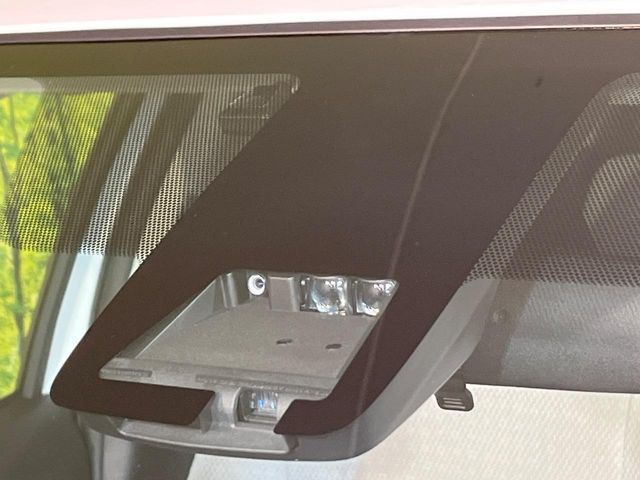 �y�v���N���b�V���Z�[�t�e�B�z�O���̎ԗ��������m���A�Փ˂������Ȏ��͌x��Œ��ӂ𑣂��A�u���[�L�𓥂ޗ͂��T�|�[�g�B�u���[�L�𓥂߂Ȃ������ꍇ�͏Փ˔�Q�y���u���[�L���쓮�A�Փˉ�����T�|�[�g���܂��B