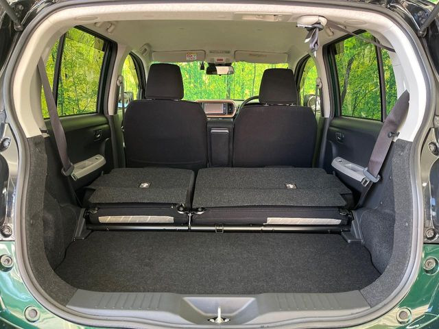 ���i�̂���������ʋ΁A���}���ɏ\���ȉ׎��X�y�[�X���m�ۂ��Ă���܂��B�Z�J���h�V�[�g��|���ƁA�傫�ȉו��̐ύڂ��\�ł���