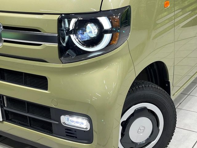 �yLED�w�b�h���C�g�z���V����ԑ��s�����ǍD�Ȏ��E���m�ۂ����S���ĉ^�]�ł��鍂�P�xLED�w�b�h���C�g�𑕔�!�_�����x�������A����d�͂��}�����Ă��܂��B