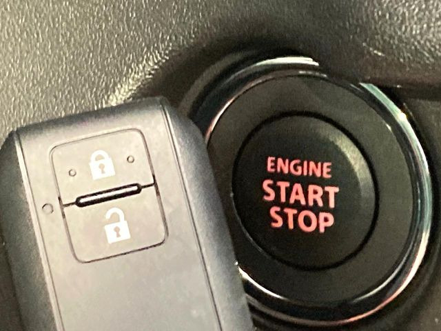 �y�L�[���X�X�^�[�g�V�X�e���z�J�o����|�P�b�g�ɓ��ꂽ�܂܂ł��h�A�̎{���E�������\�ȃX�}�[�g�L�[�𑕔��B�G���W���̃I���E�I�t�����J�M�����o���K�v����������Ƃ��Ă��֗��ł���