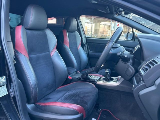 �y�n�[�t���U�[�V�[�g�z�������ƍ���S�n�𗼗������l�C�̃V�[�g���w�ʁE���ʂ̃t�@�u���b�N�f�ނ́A�ʋC���̗ǂ��⊊��ɂ����ɗD��Ă��܂��B�C���╞���ɍ��E���ꂸ���K�ɂ���肢�������܂��B