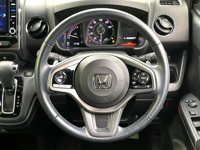 �y�����v�����X�e�A�����O�z�㎿�Ȋv���g�p���邱�ƂŁA��ɂ����������݂ƂĂ��^�]���₷���n���h���ł���