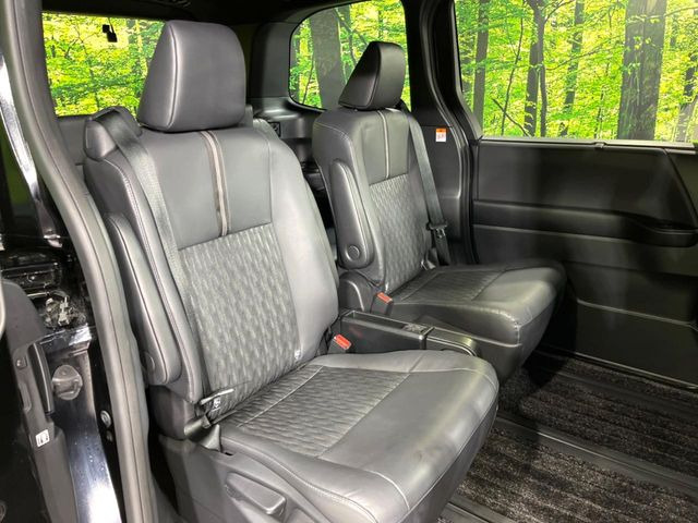 ���ڒ����̓E�H�[�N�X���[�ƂȂ��Ă���܂��B���ڂƎO��ڂ̈ړ�����~�肪�Ƃ��Ă��y�ɂȂ�̂ŁA���~��̍ۂ��X�g���X�������邱�Ƃ͂���܂����