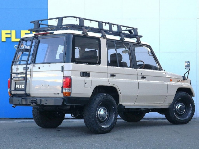 ランドクルーザープラド3.0 SXワイド ディーゼル 4WD