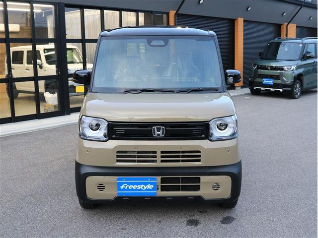 N-BOXジョイ ターボ 2トーン