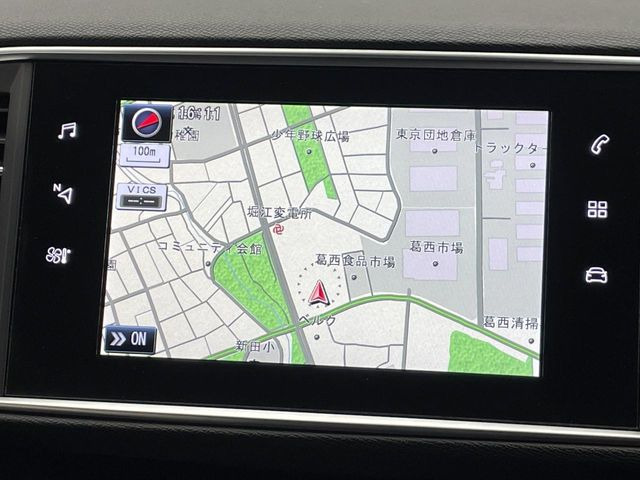 �������i�r:��̊��̂���i�r�́A����������ԓ������o���Ă���܂��BBluetooth�Đ��ȂǃI�[�f�B�I�@�\���[�����Ă���܂��̂ŁA�^�]�����y���߂܂���